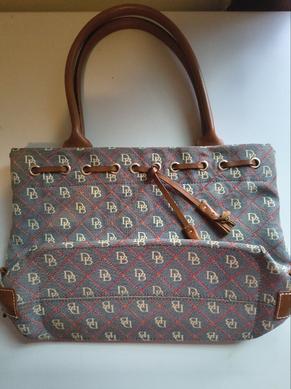 Dooney & Bourke